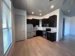 Fort Worth, TX 76104