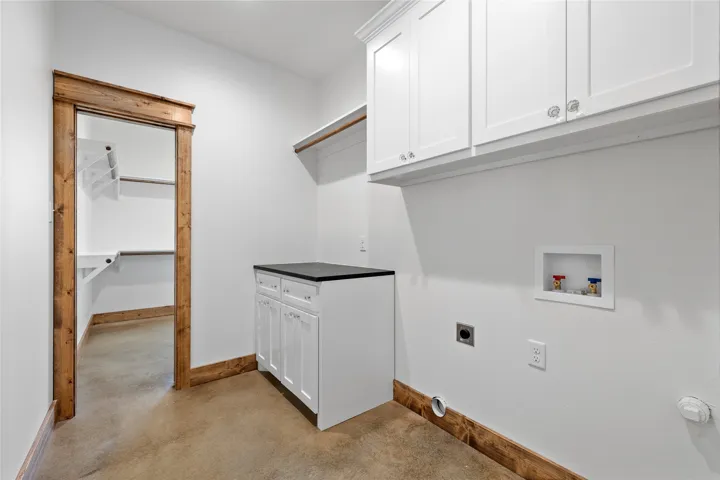 Mullin, TX 76864