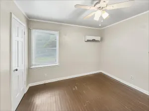 River Oaks, TX 76114