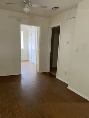 Dallas, TX 75217