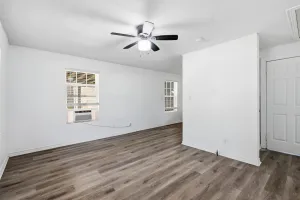 Bonham, TX 75418