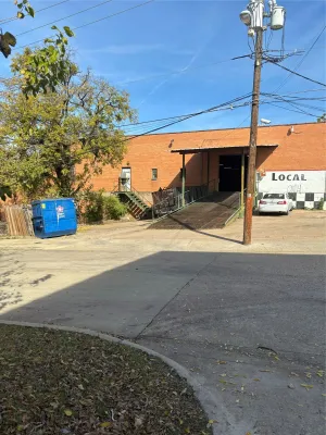 Dallas, TX 75215