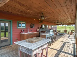 Winnsboro, TX 75494