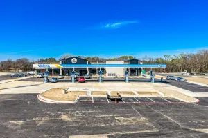 Lindale, TX 75771