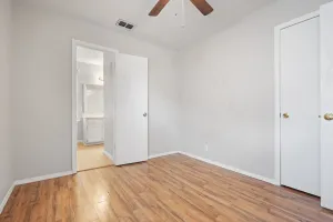 Cleburne, TX 76033