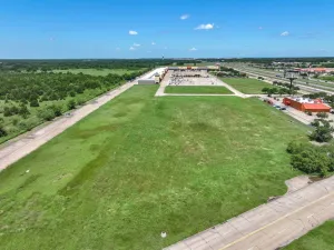 Terrell, TX 75160