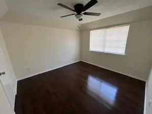 Dallas, TX 75217