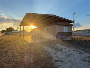 Waxahachie, TX 75167