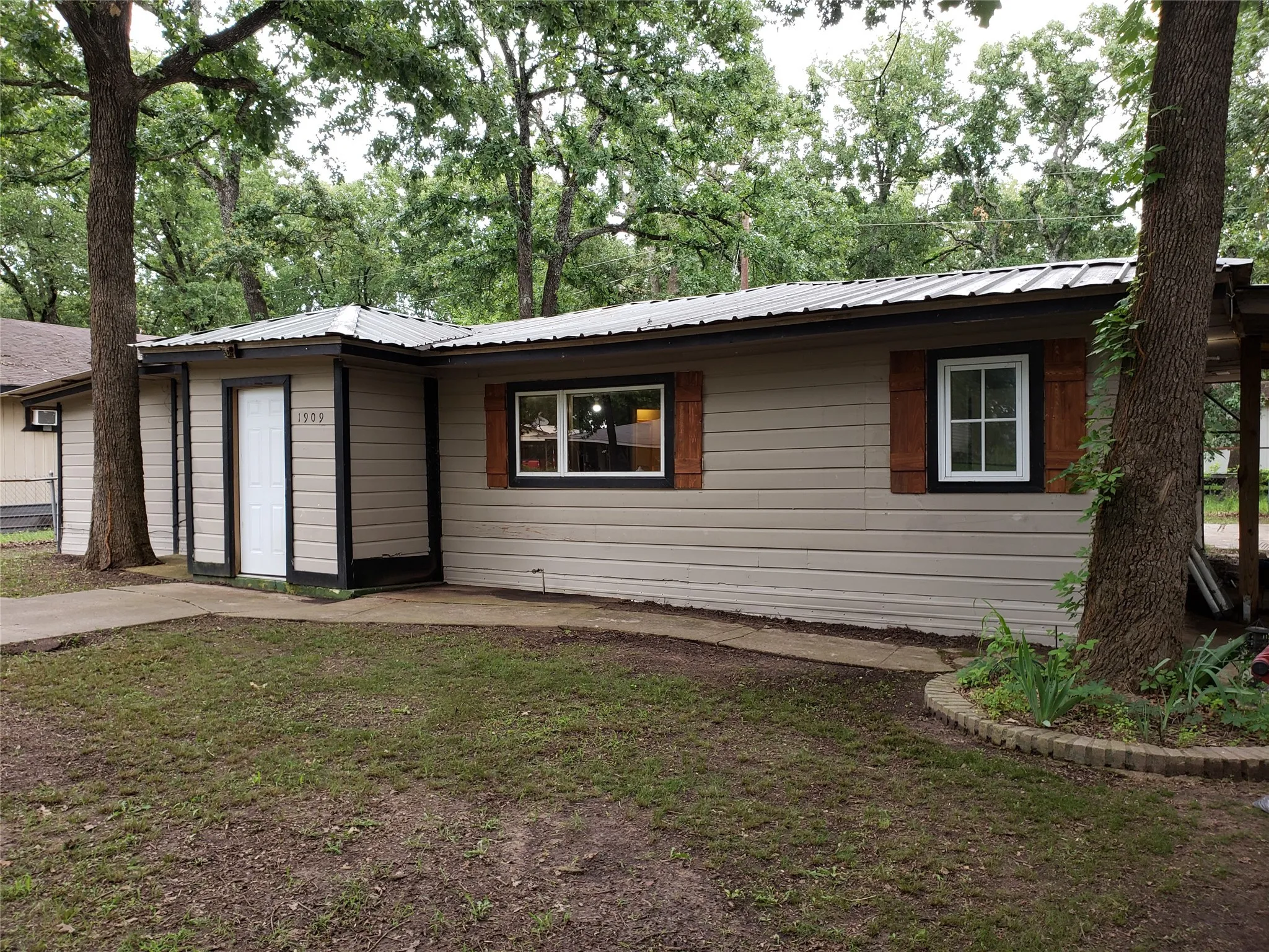 West Tawakoni, TX 75474