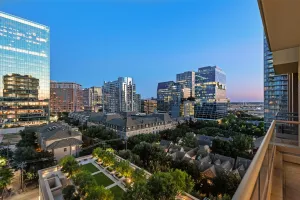 Dallas, TX 75201