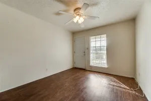 Arlington, TX 76011