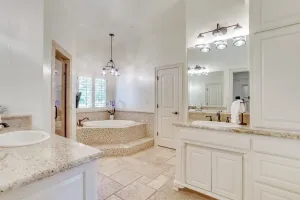 Hudson Oaks, TX 76087