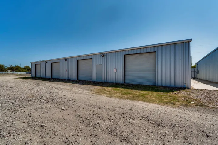 Waxahachie, TX 75165