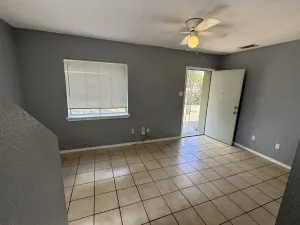 Dallas, TX 75211