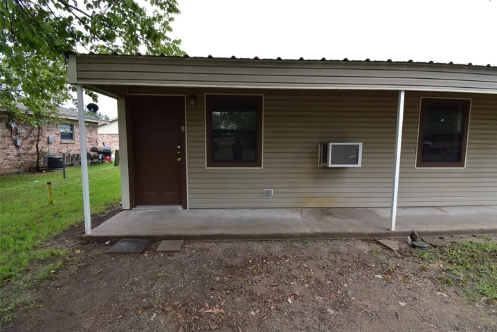 Collinsville, TX 76233