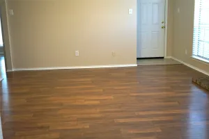 Arlington, TX 76015