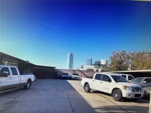 Dallas, TX 75215