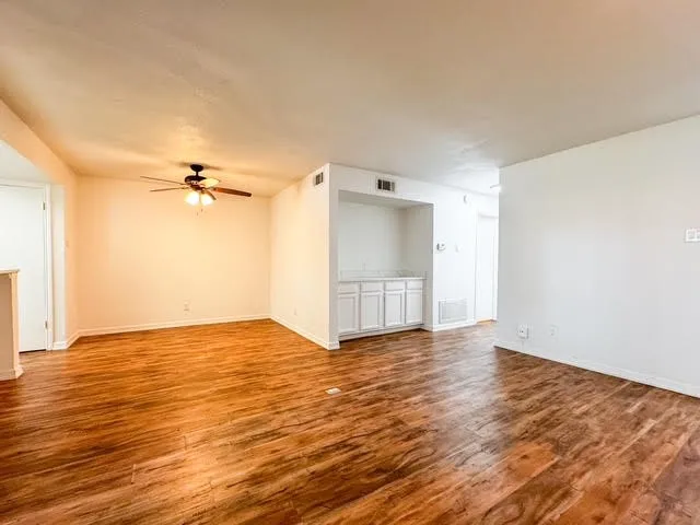 Dallas, TX 75248