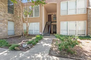 Fort Worth, TX 76112