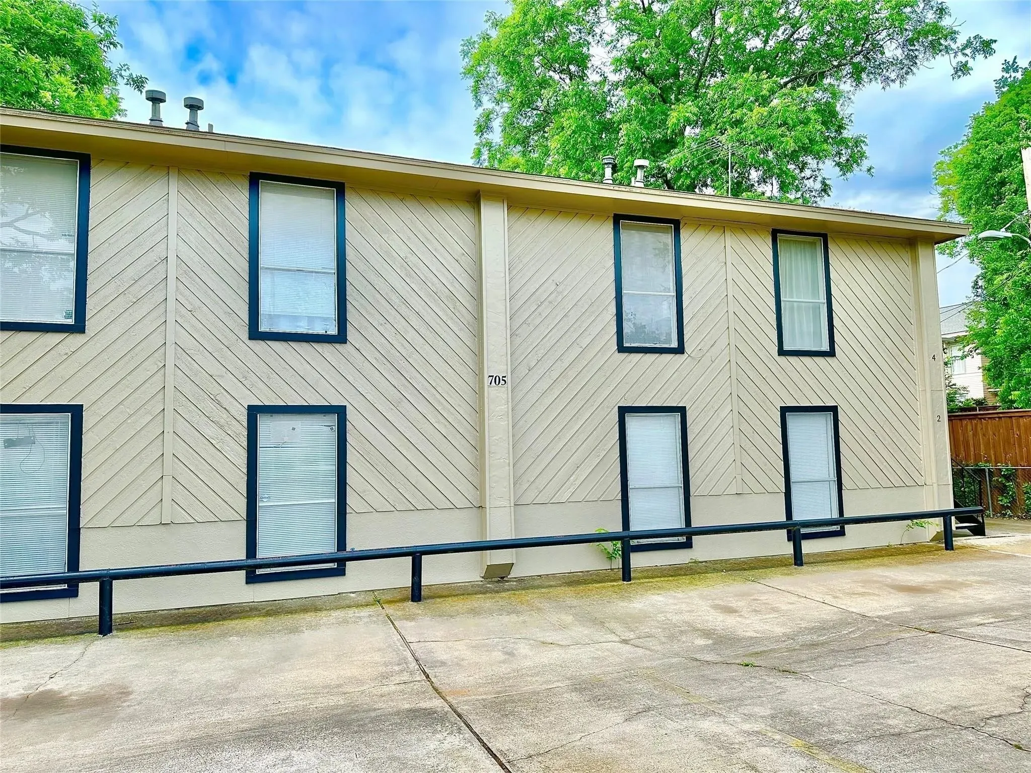 Denton, TX 76201