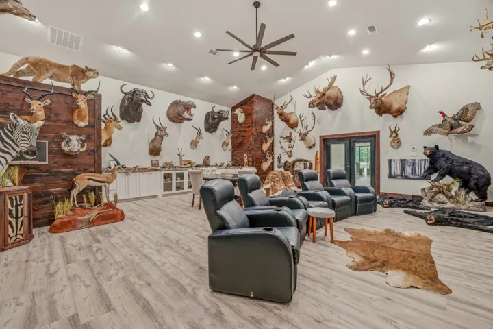 Simms, TX 75574