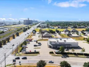 Saginaw, TX 76179