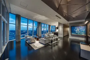 Dallas, TX 75201