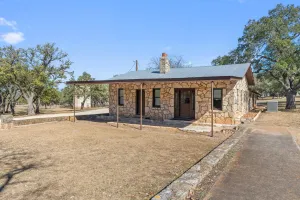 Hunt, TX 78024