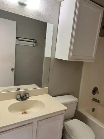 Denton, TX 76201