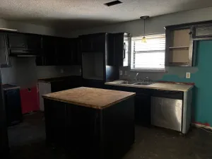 Livingston, TX 77351