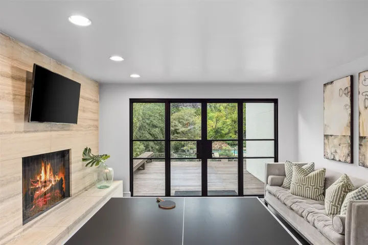 Westover Hills, TX 76107