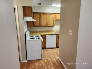 Burleson, TX 76028