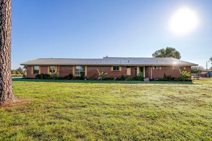 Glen Rose, TX 76043