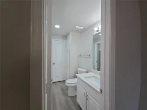 Euless, TX 76039