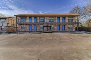Azle, TX 76020