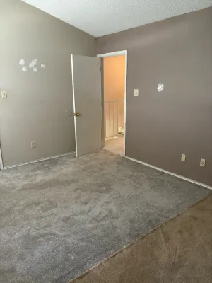 Dallas, TX 75217