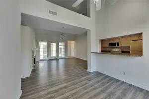 Dallas, TX 75204