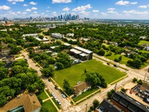 Dallas, TX 75208