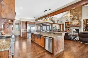 Ennis, TX 75119