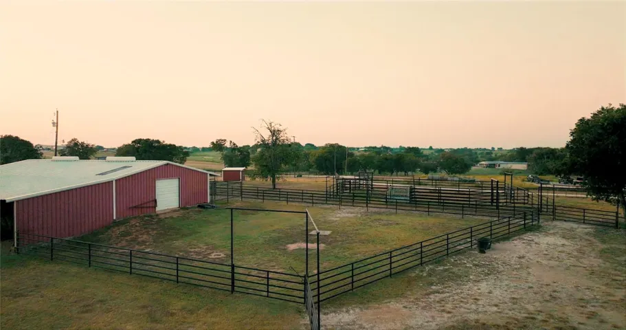 Cleburne, TX 76033