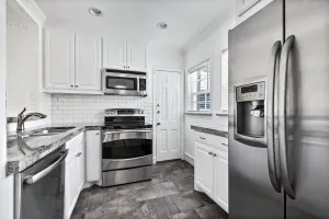 Highland Park, TX 75219