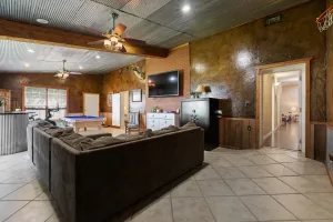 Godley, TX 76044