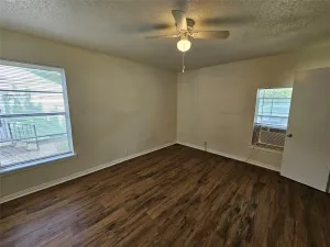 Dallas, TX 75227
