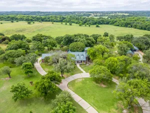 Hudson Oaks, TX 76087