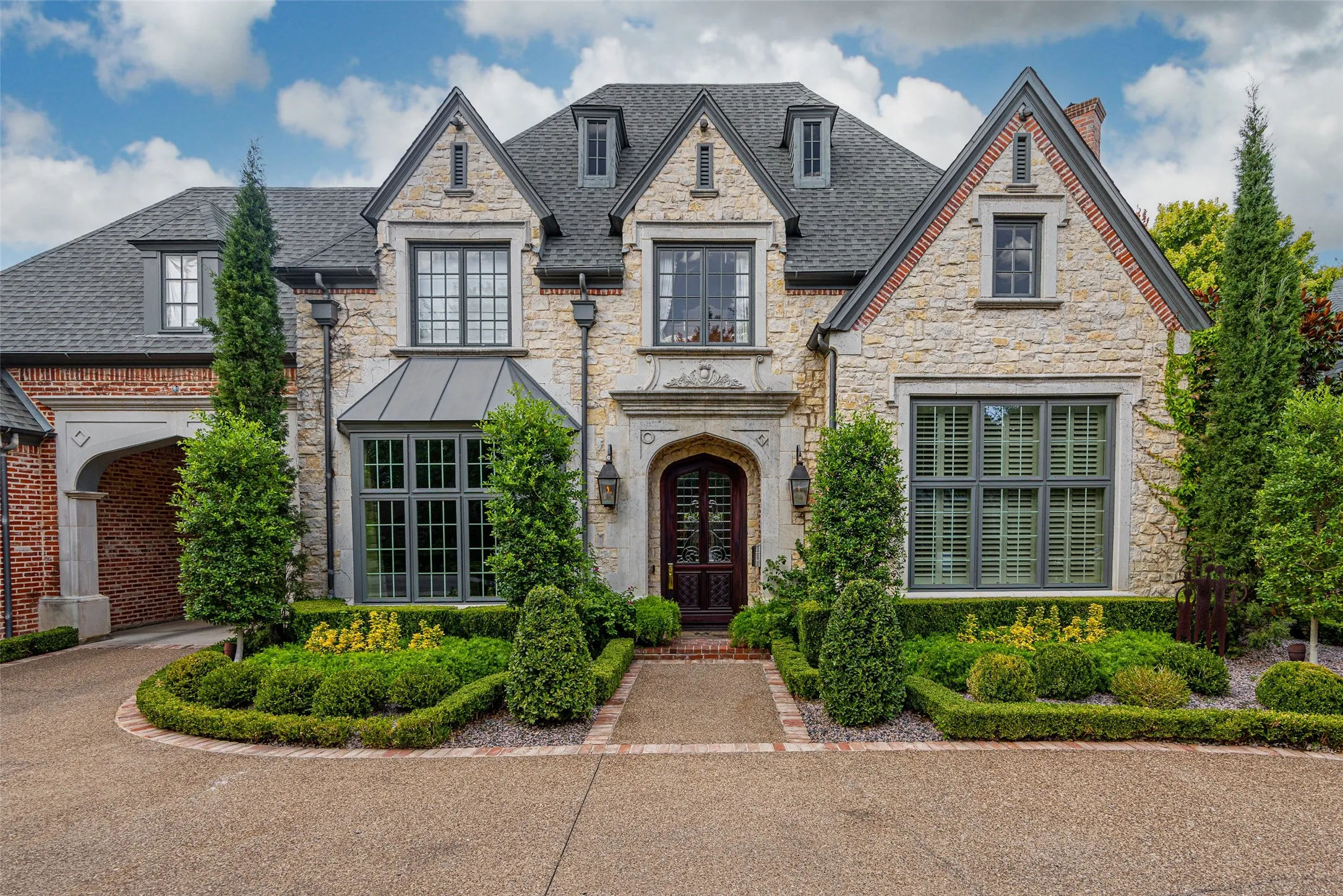 Dallas, TX 75230