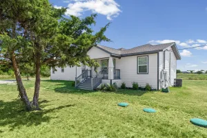 Leonard, TX 75452