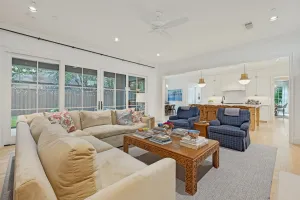 Highland Park, TX 75209