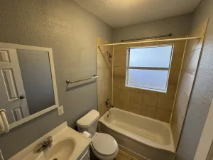 Dallas, TX 75211