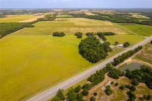 Bonham, TX 75418