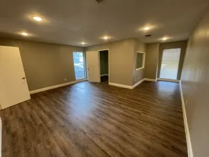 Arlington, TX 76011